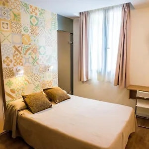 hostal-marenostrum.topbarcelonahotels.com/