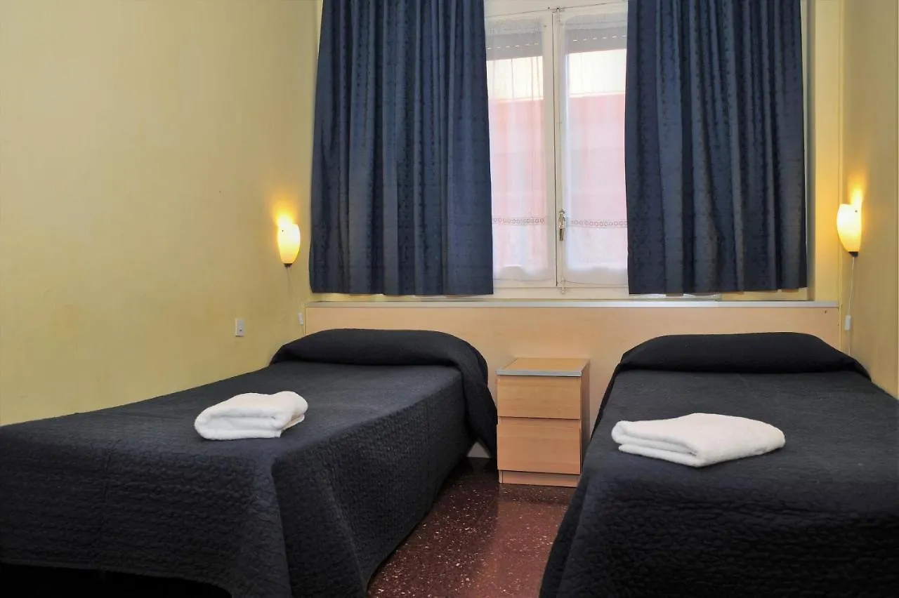 Hostal Bejar Barcelona Guest house